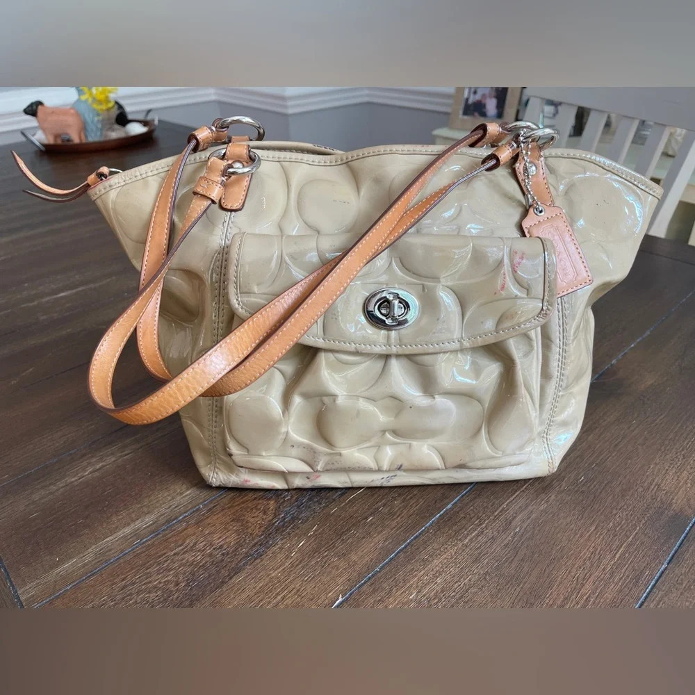 Coach signature logo tote bag